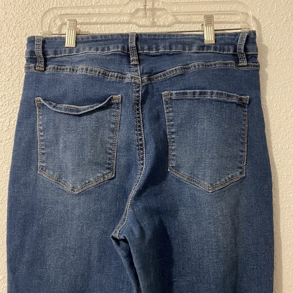 a1985-C3 - Rue 21 - Size 12 Woman Bottoms ~Jeans & Navy Blue - Picture 6 of 15